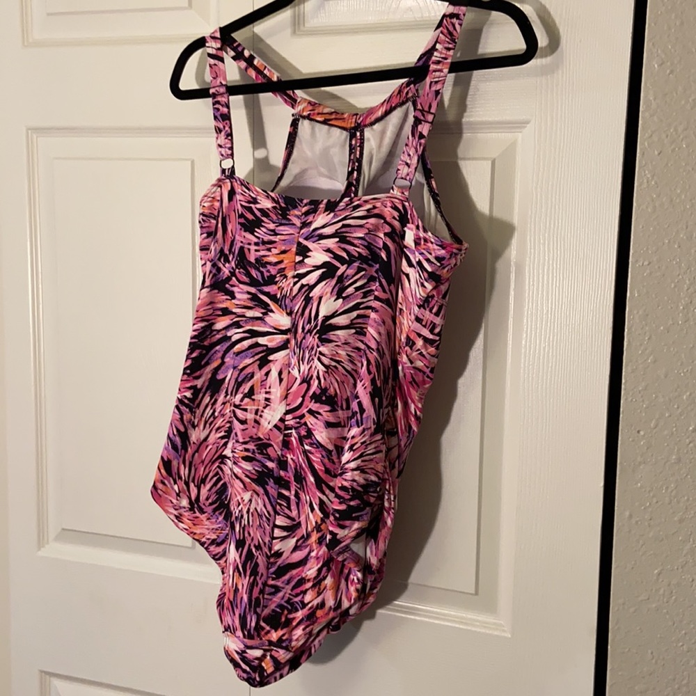 COPY - MAGIC SCULPT Swimsuit NWOT colorful swimsuit from simply be - Picture 5 of 7